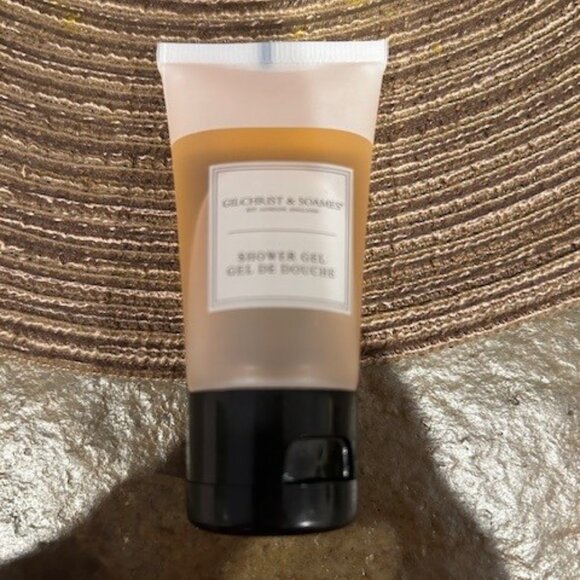 NEW UNOPENED Gilchrist & Soames travel bath set - Picture 4 of 9